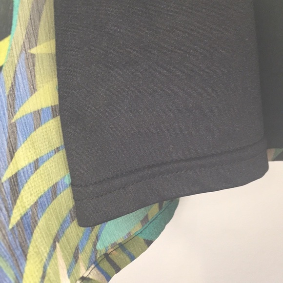 Spense Floral/Leaf Patterned Top - Picture 6 of 11